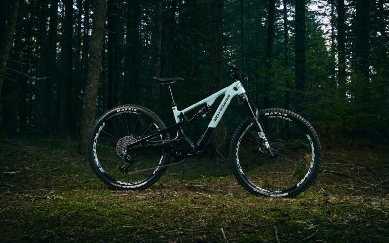 Rocky Mountain Instinct Powerplay SL: Neues Trail-E-MTB ab 19,5 kg