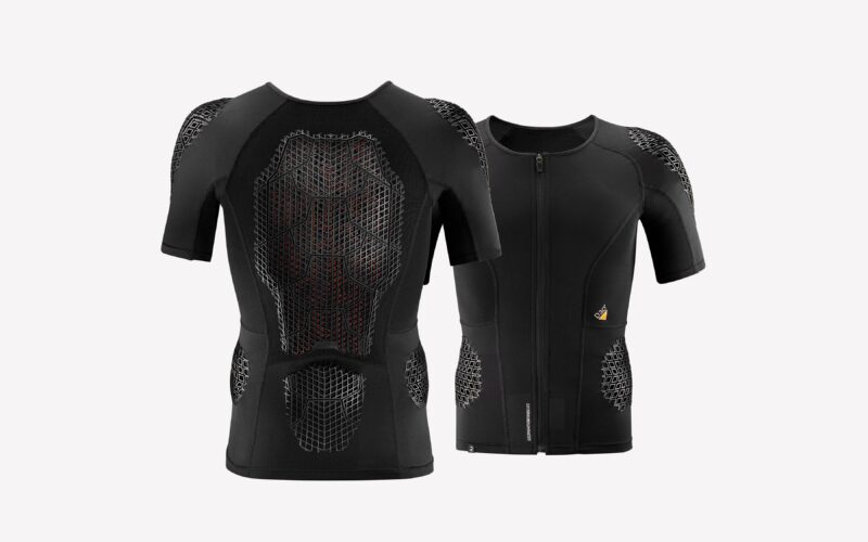 Neuer Decathlon D3O Ghost Reactive Protektor: Flexibel geschützt auf MTB und Ski