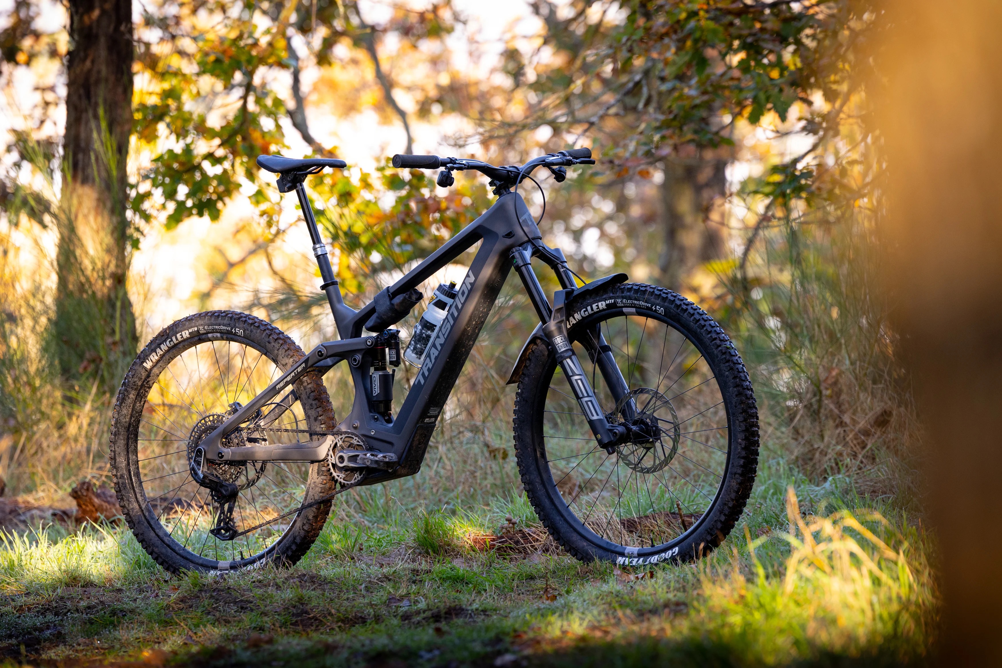 Transition Repeater E-Bike im Test: Ultimatives Ballerbike mit SRAM Powertrain