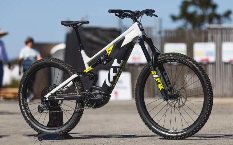 Pierer New Mobility GmbH verschenkt E-Bikes: 11.000 Fahrräder an Mitarbeiter