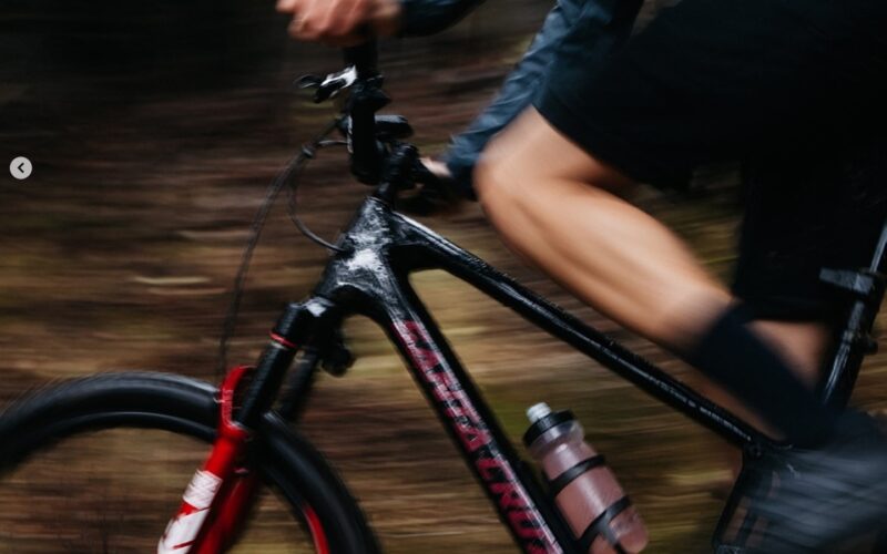 Neue RockShox Reverb AXS: Spyshots von neuer Funkvariostütze