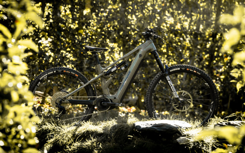 Merida eONE-Eighty 900 im Test: Der Muskelprotz unter den E-Bikes