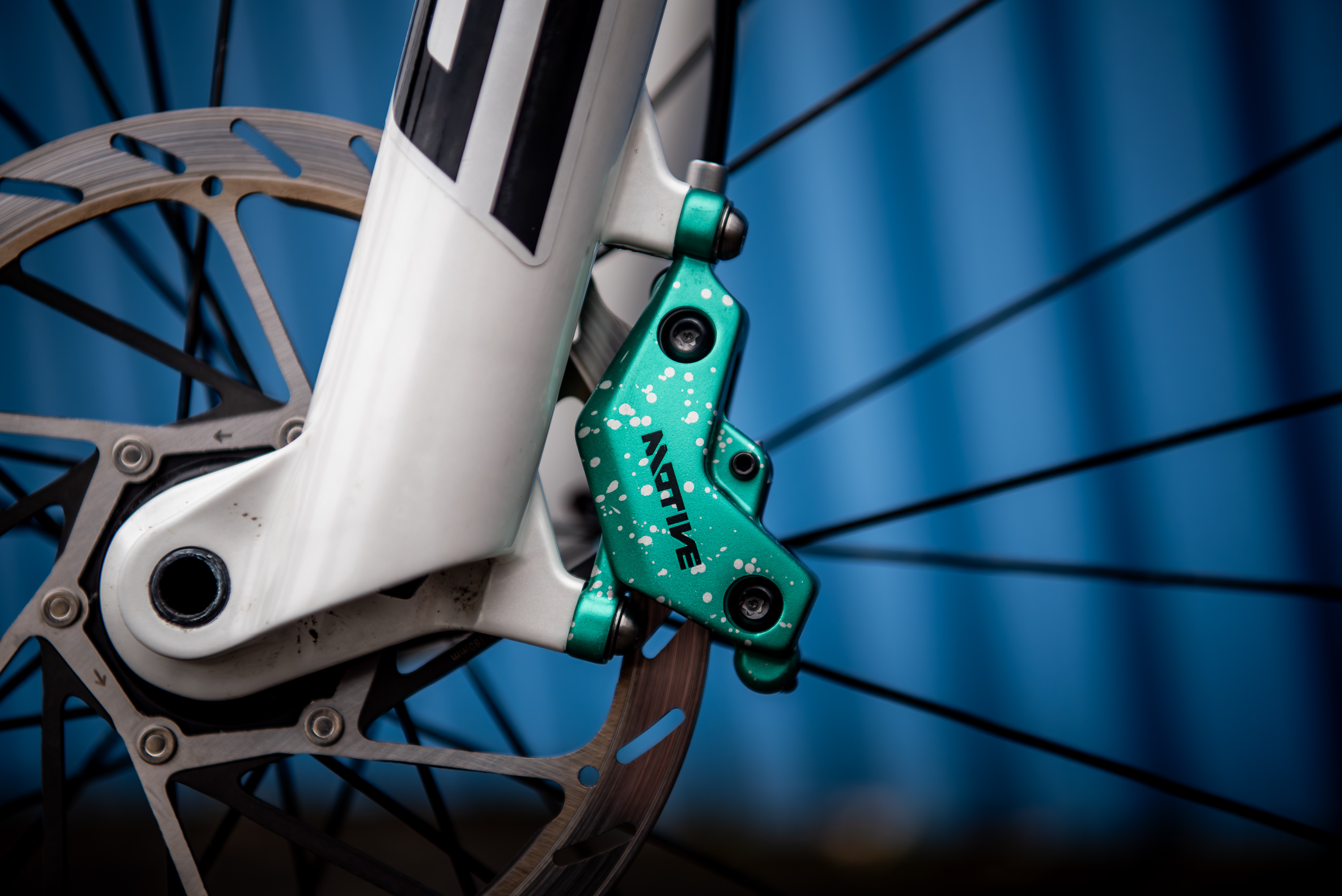 Neue SRAM Motive-Bremse im Test: Mehr Power für Cross-Country & Trail