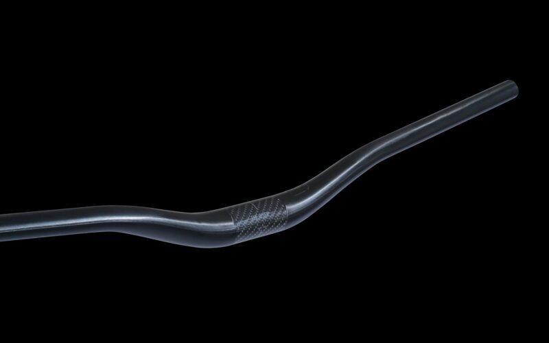 Neuer Bike Ahead The Riser 25/35: Leichter Carbon-Lenker mit ovalem Rise-Bereich