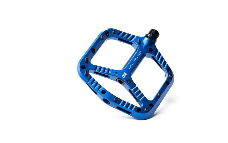 Neue OneUp Wave Pedale: Wellen-Design fürs Flatpedal