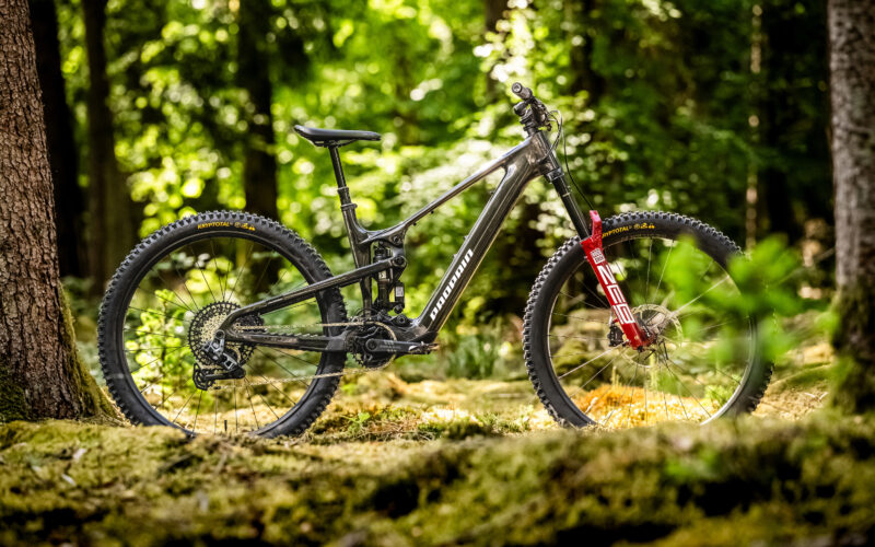Neues Propain Sresh SL E-Bike im ersten Test: Schlank. Schnell. Agil.