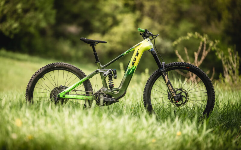 Fotostory: Hans „No Way“ Rey auf Prototyp von GT gesichtet