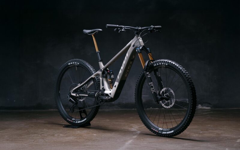 Pivot Shuttle SL/AM: Neues All-Mountain-Leichtgewicht betritt die Bühne