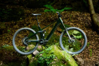 Rose Slab Plus E-Bike – Test: Langhubiger Spielgefährte mit Bosch CX