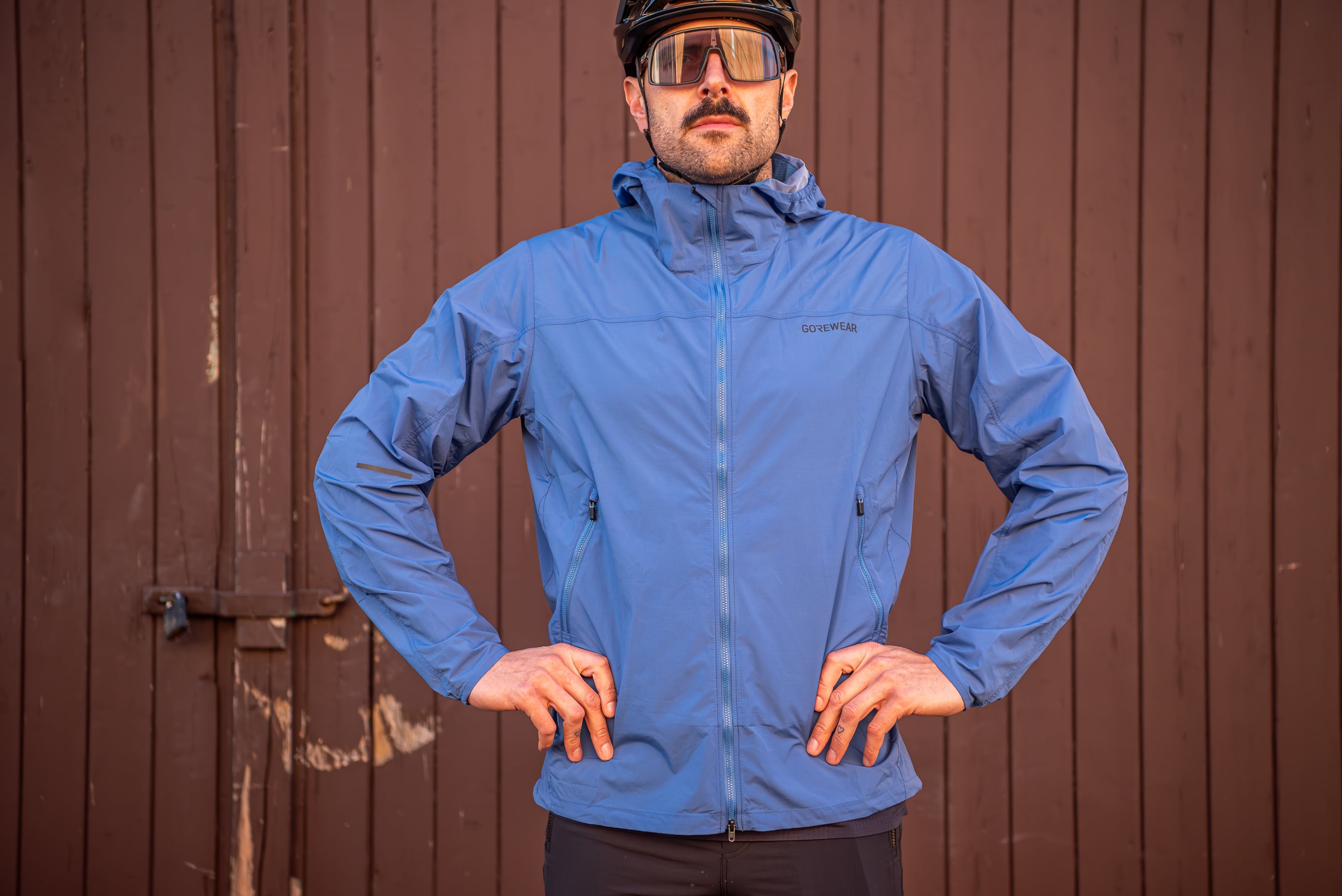 Gorewear Fernflow Windbreaker im Test: Leichte MTB-Jacke für Wind & Nieselregen
