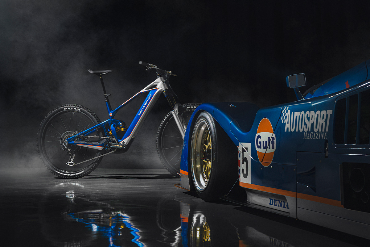 Mondraker Crafty Unlimited Gulf Edition: Enduro-eMTB mit ikonischer Motorsport-Lackierung