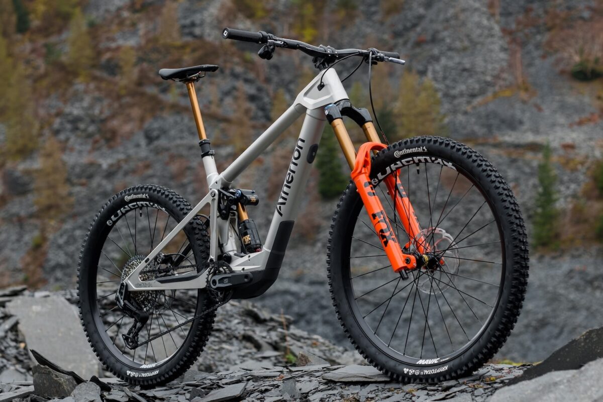 Atherton S.170E: 12 Größen + Avinox M2S für das Alu-Superbike