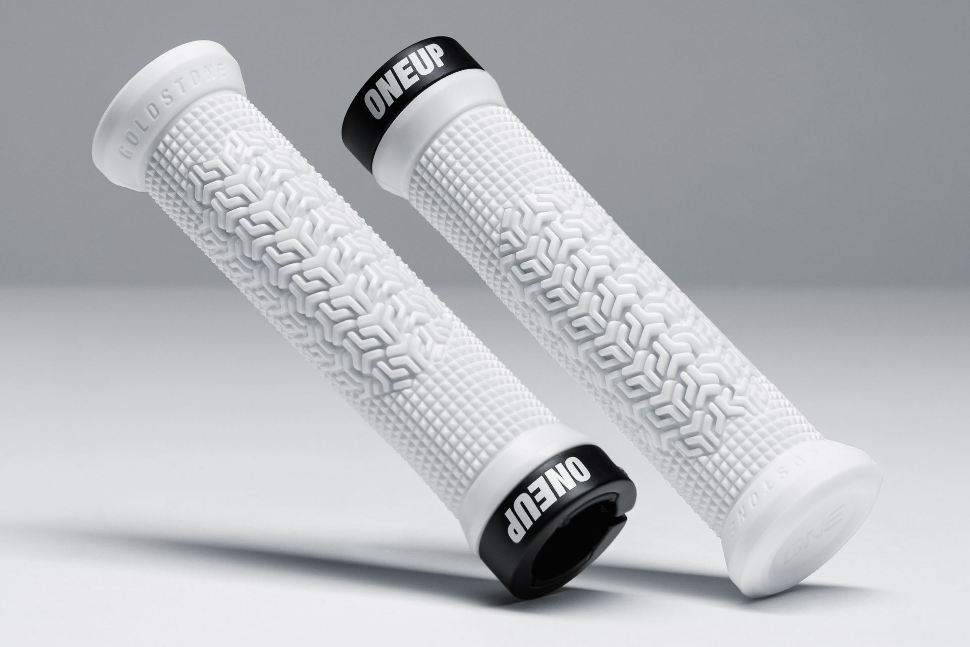 Neue OneUp Goldstone Grips: Signature-Griff mit großem Außenflansch