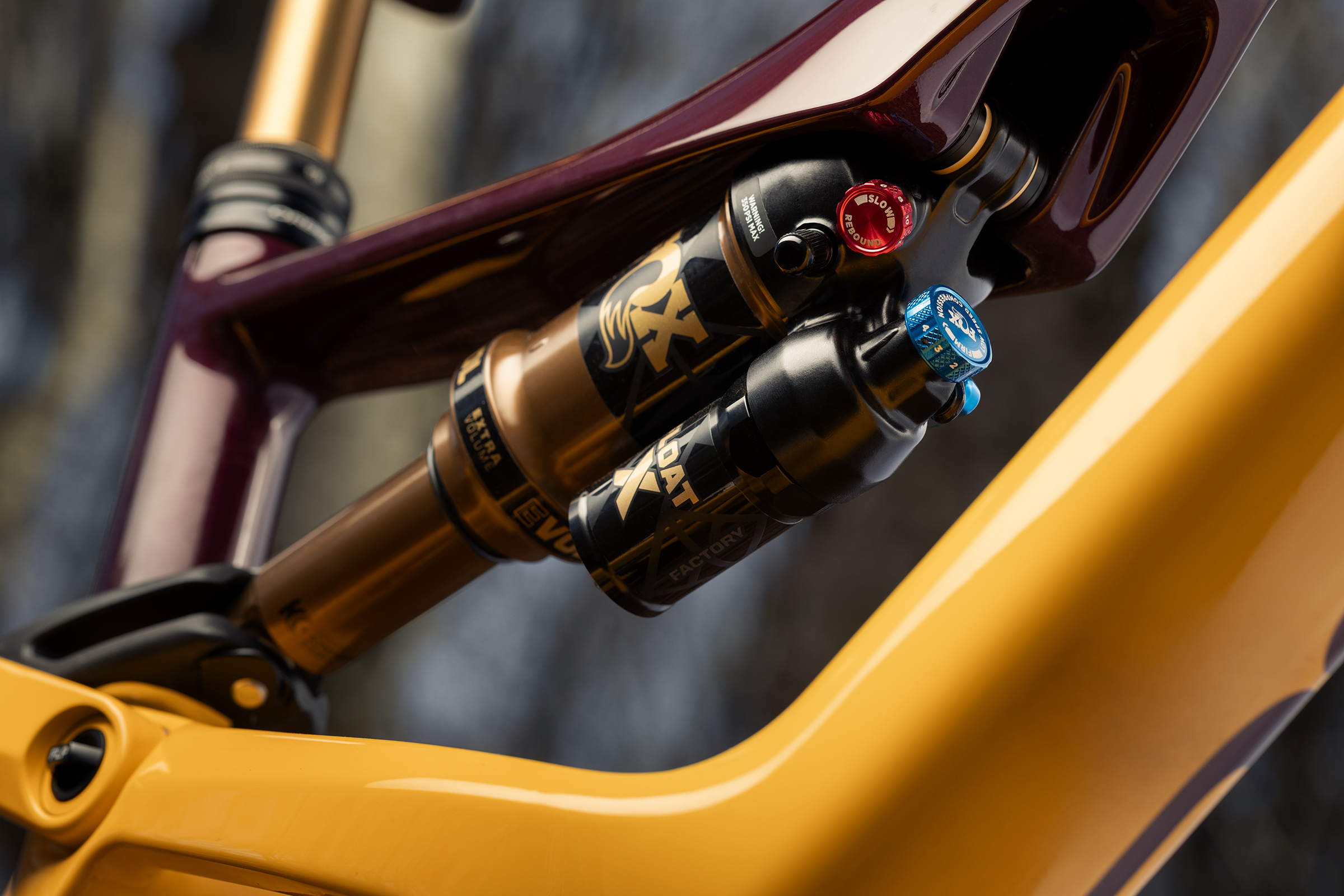 Fox DHX, Float X und Live Valve Neo: Dämpfungs-Redesign soll mehr Flow & Grip liefern