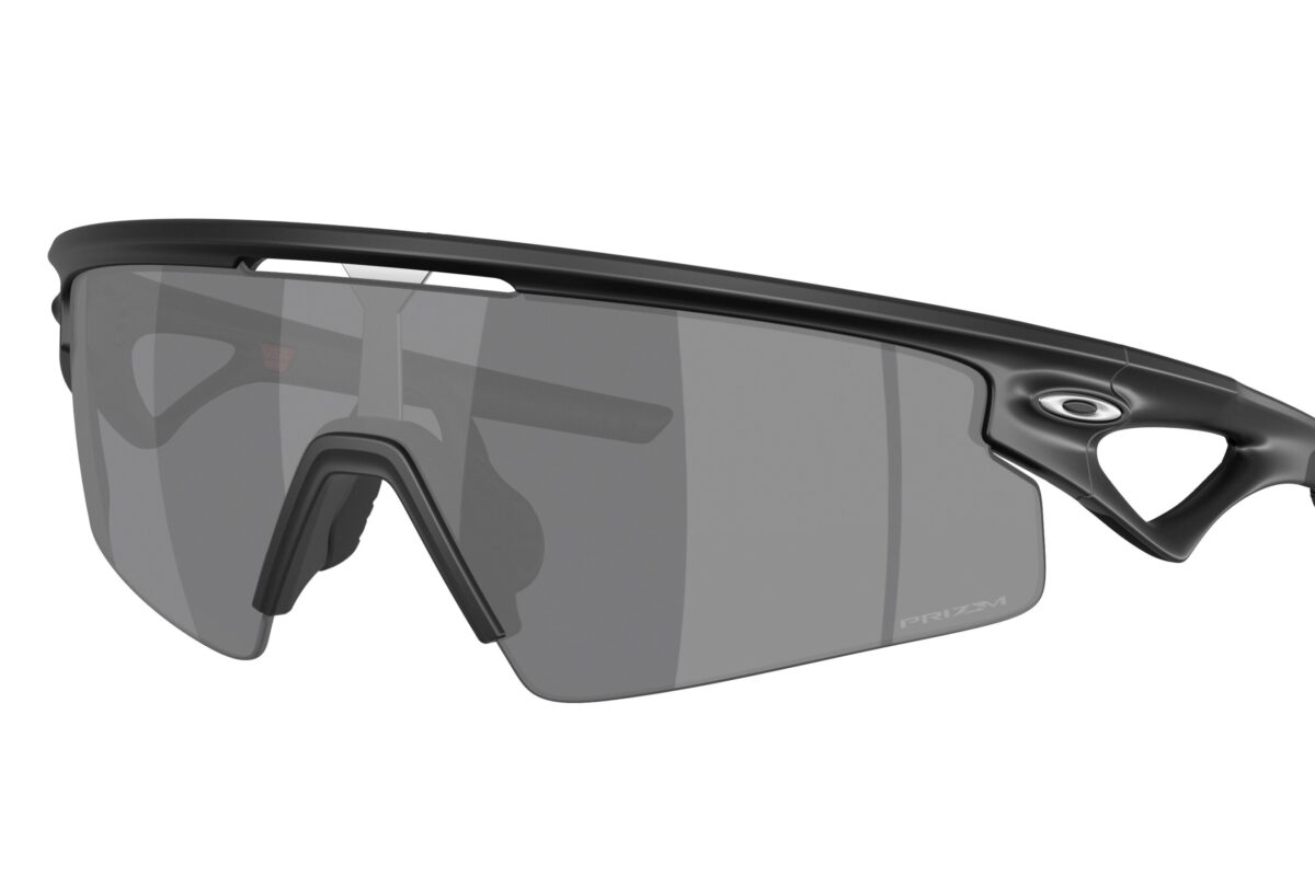Neue Oakley Performance Collection: Drei Modelle mit breitem Sichtfeld