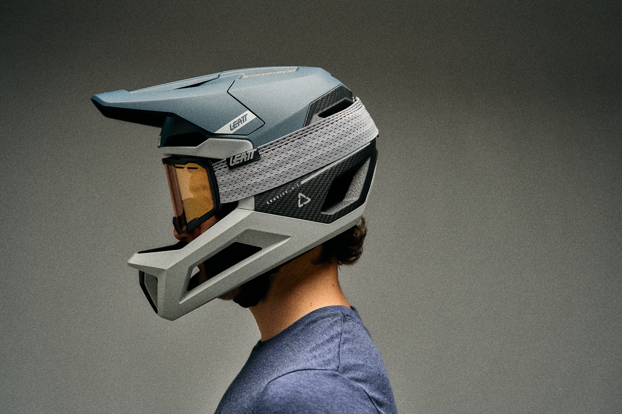 Leatt Gravity 5.0 Fullface-Helm: Luftige Neuauflage mit Boa FS2